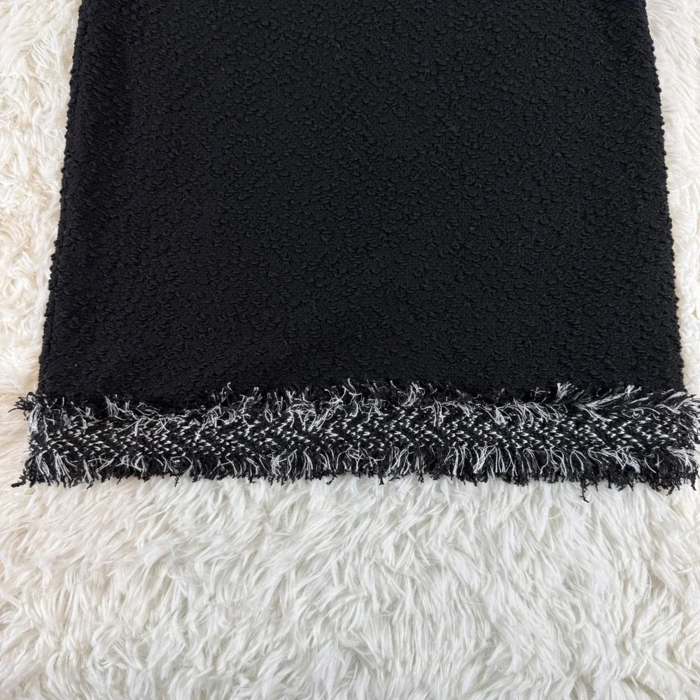 St. John Black Textured‎ Knit Boucle Tweed Fringe Trim Pencil Skirt Size 2 - Picture 11 of 14